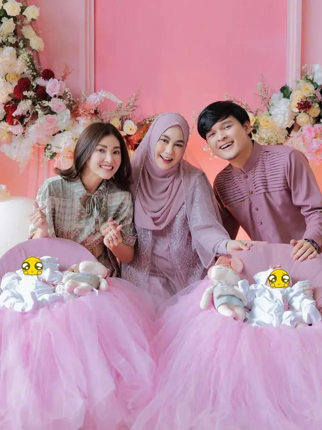 7 Momen Sarwendah Hadiri Acara Aqiqah Anak Kembar Anisa Rahma