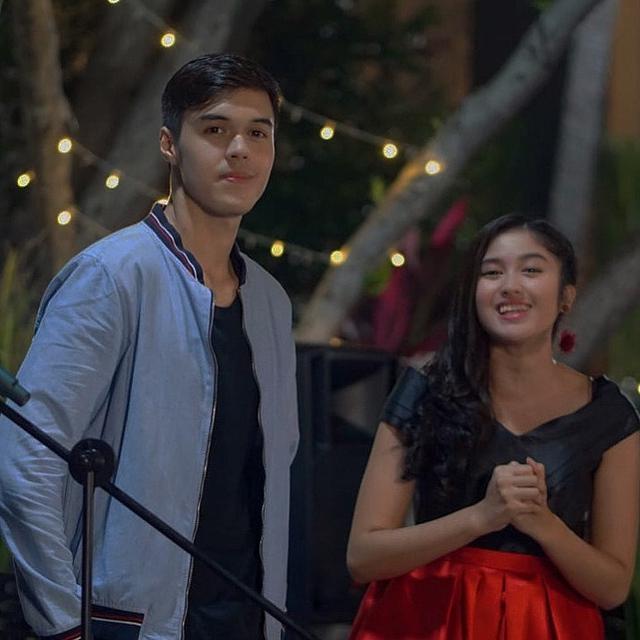 Main Sinetron Bareng Ini 6 Momen Kedekatan Ochi Rosdiana Dan Rizky Ksatria Hot Liputan6 Com