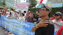 Warga yang tergabung dalam Rumah Guyub Tenabang menggelar deklarasi dalam rangka mengkampanyekan aksi unjuk rasa yang damai agar tercipta kota yang aman dan tidak merugikan masyarakat. (merdeka.com/Arie Basuki)