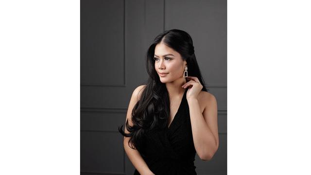 Baru Menikah, Ini 6 Potret Rasyena Istri Cantik Bima Aryo ...