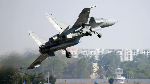 Atraksi Pesawat Tempur di Aero India 2023
