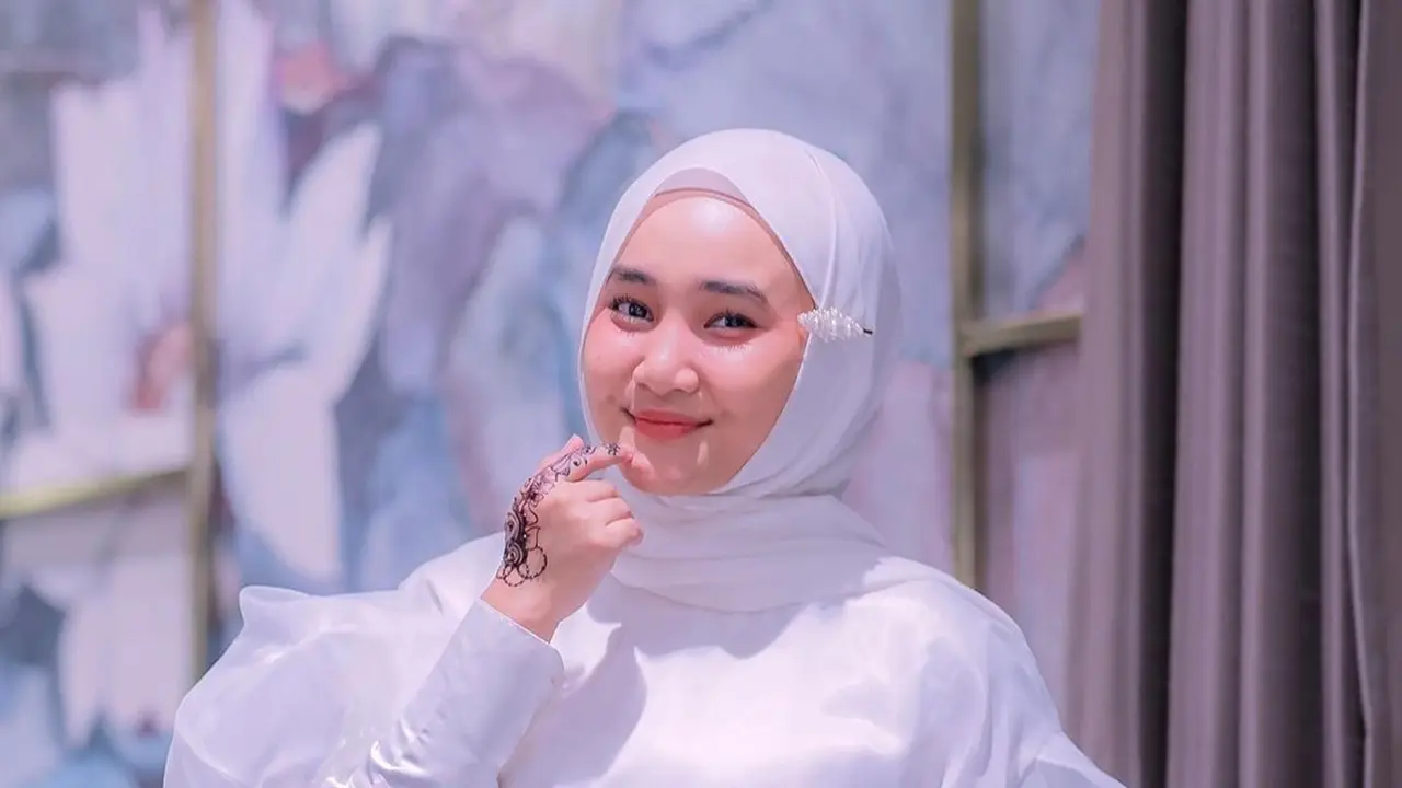 Rilis Lagu Duet Baru, Ini Potret Fatin Shidqia Lubis yang Makin Menawan