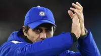 Manajer Chelsea, Antonio Conte, mulai terganggu dengan rumor soal rencana kepindahannya dari Stamford Bridge pada akhir musim 2017-2018. (AFP/Oli Scarff)
