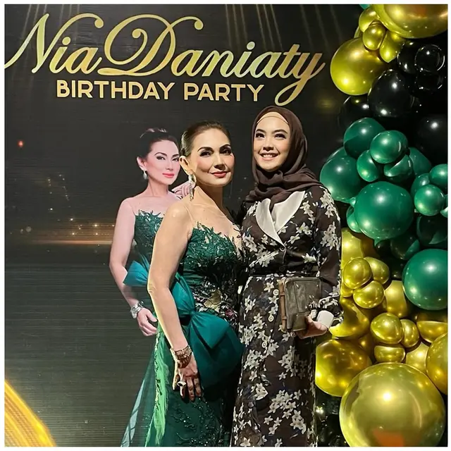 8 Potret Artis di Ulang Tahun Nia Daniaty ke-61, Iis Dahlia hingga Nassar
