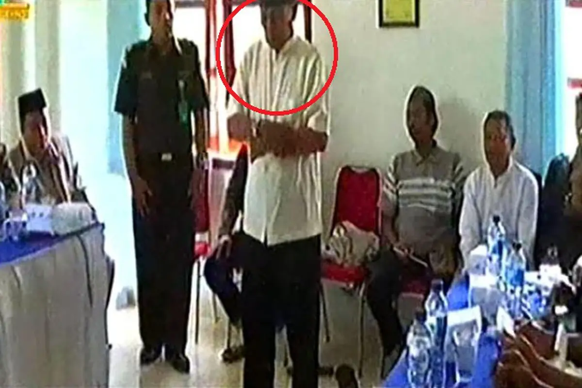 Waduh, Di Jawa Timur Ada Warga Salat Pakai Bahasa Jawa!