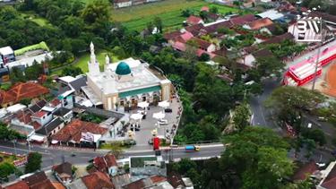 20 Potret Rumah Ovi Dian Ada Lapangan Golf Dan Masjid News Entertainment Fimela Com