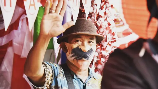 7 Potret Kampung Bendera di Surabaya yang Semarak Saat Bulan Agustus