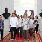 Presiden Joko Widodo atau Jokowi menerima seniman Butet Kartaredjasa di Istana Merdeka, Jakarta pada, Kamis (3/8/2023). (Foto: Sekretariat Presiden)
