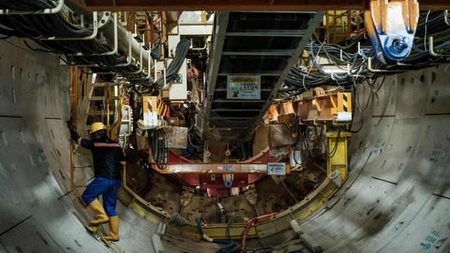 Melihat Perkembangan Pembangunan MRT Jakarta Fase 2