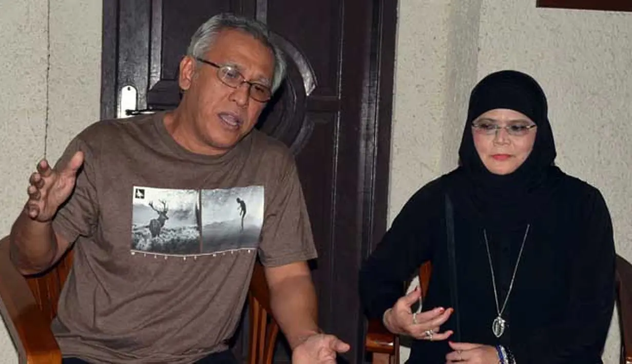 "Kita rutin setiap tahun ada acara begini. Kita kan punya kesempatan 30 hari, sebenarnya buat membuka pintu maaf. Sekarang kita buat dua hari, ya  ceita kangen-kangenan," ujar Iwan Fals. (Deki Prayoga/Bintang.com)