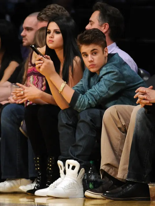 Hingga saat ini Justin Bieber dan Selena Gomez belum bertemu. Kabarnya, Justin Bieber ingin mengunjungi Selena Gomez ke kota kelahirannya, Kanada. (AFP/Bintang.com)