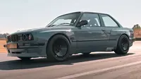 Modifikasi BMW E30 ini cangkok mesin Lexus