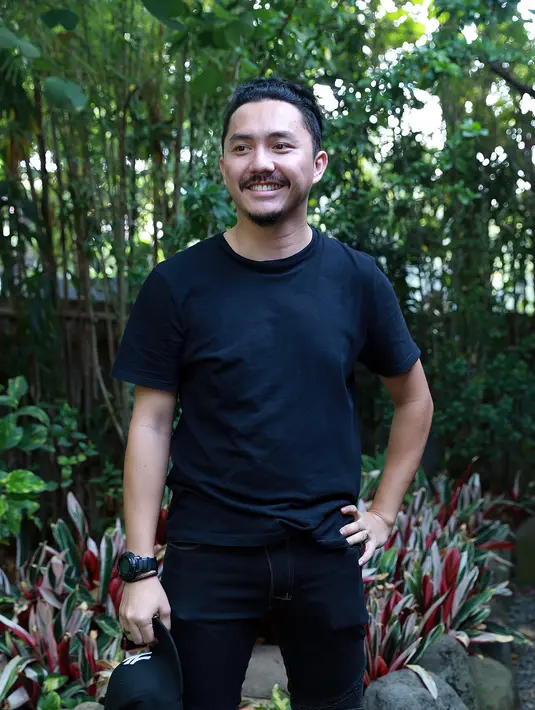 Sempat terbentur dengan tuntutan klien, namun Omesh tetap mendapat dukungan dari sang istri sepenuhnya. (Wimbarsana/Bintang.com)