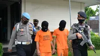 Polisi Tangkap 2 Pembuang Limbah APD di Bogor