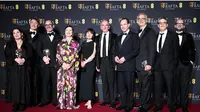 6 Busana Terbaik di Karpet Merah BAFTA 2025, dari Ariana Grande sampai Aktris Senior Demi Moore