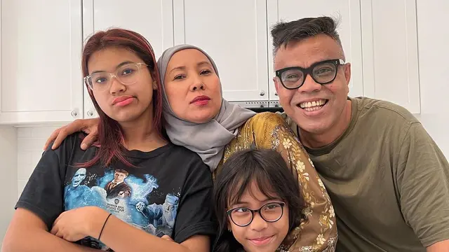 6 Potret Tisha Zamira Putri Abdel Achrian yang Beranjak Remaja. Jarang Tersorot