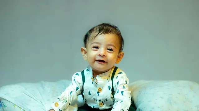 Tipe pakaian yang cocok untuk bayi