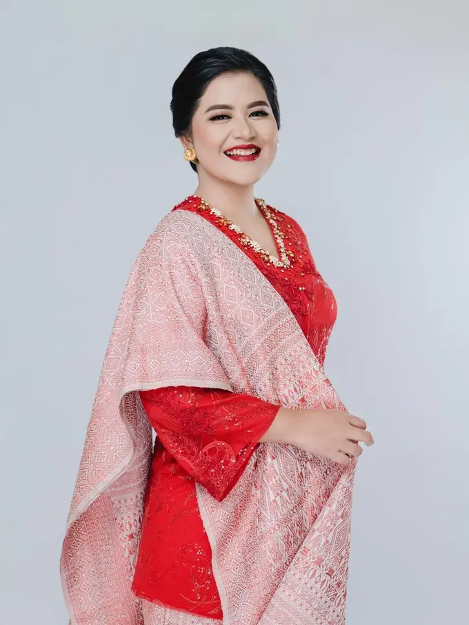 10 Gaya Elegan ala Ibu Pejabat Pakai Kebaya, dari Arumi Bachsin, Kahiyang Ayu hingga Selvi Ananda