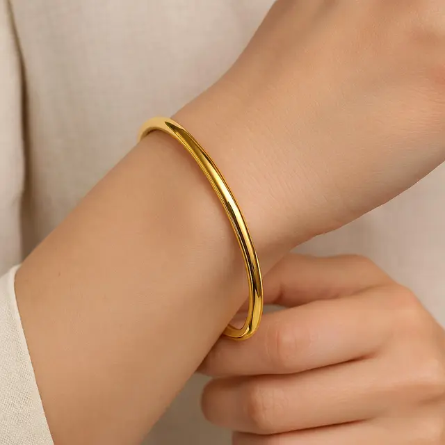 Gelang Oval Emas Kecil