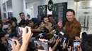 Basuki Tjahaja Purnama alias Ahok diperiksa sebagai salah satu saksi perihal kasus dugaan tindak pidana korupsi tata kelola minyak mentah dan produk kilang pada PT Pertamina (Persero), Subholding Pertamina dan Kontraktor Kontrak Kerja Sama (KKKS) tahun 2018-2023. (merdeka.com/Arie Basuki)