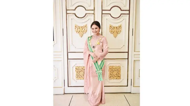 Selain Dokter Reisa Broto Asmoro, 7 Artis Cantik Ini Miliki Gelar Bangsawan