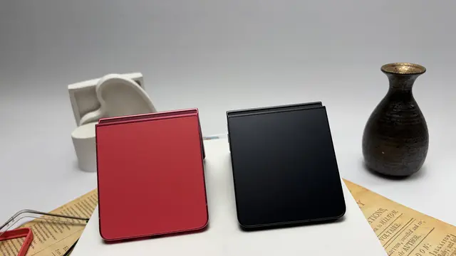 Samsung Galaxy Z Flip7 resmi diluncurkan di Indonesia. [Anisha/Fimela]