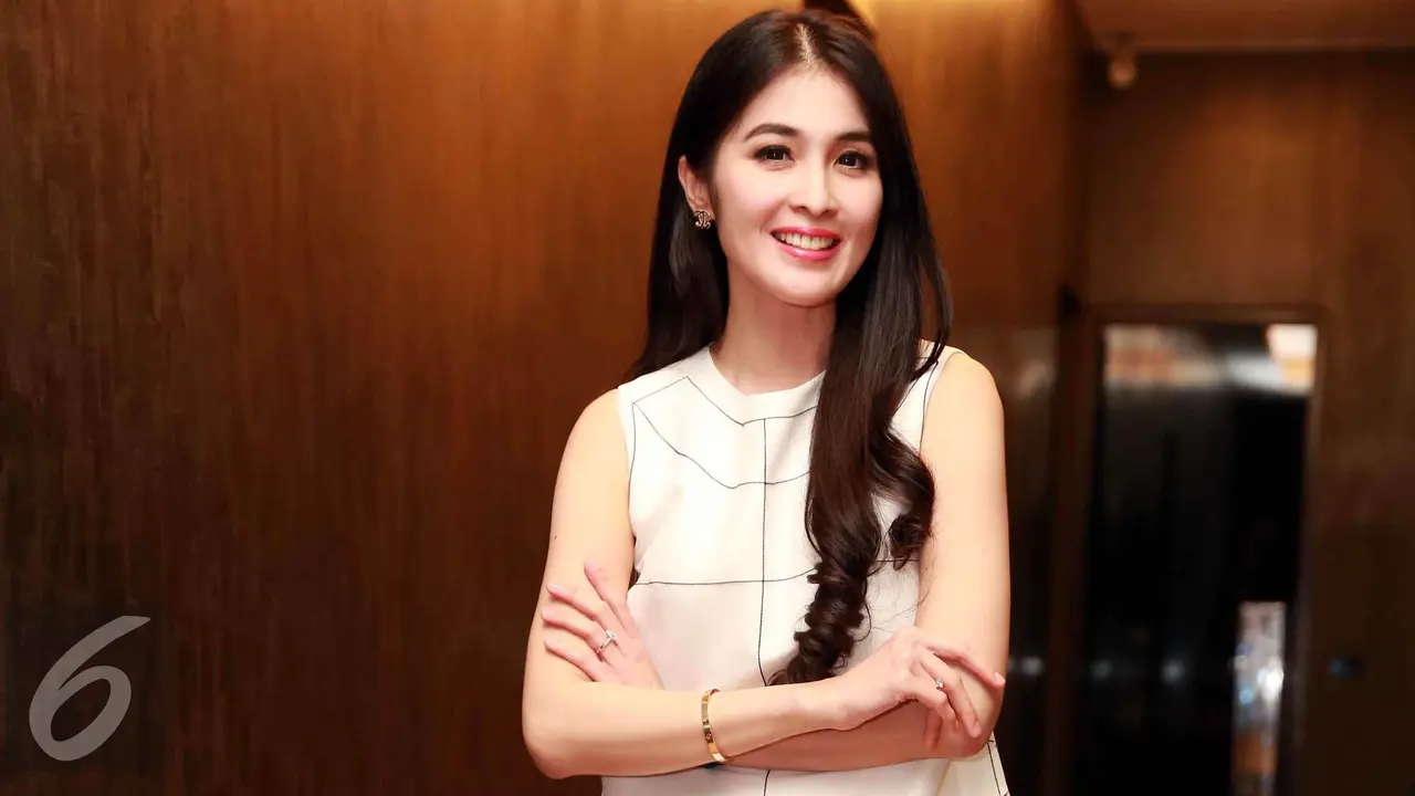 Sandra Dewi