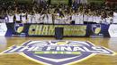 Pebasket Stapac Jakarta merayakan gelar juara usai mengalahkan Satria Muda Jakarta pada laga final IBL 2019  di C-Tra Arena, Bandung, Sabtu (23/3). Stapac menang 74-56 atas Satria Muda. (Bola.com/M Iqbal Ichsan)