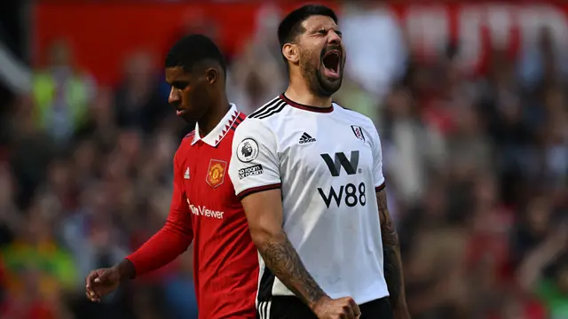 Foto: Aksi Tepis Penalti David De Gea Jadi Penentu Comeback MU atas Fulham di Laga Penutup Liga Inggris 2022 / 2023