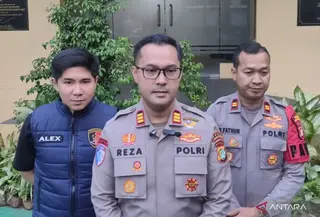 Kapolsek Grogol Petamburan AKP Reza Aditya (Antara)