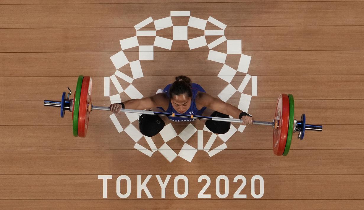 Debutnya di Olimpiade yaitu saat berlaga di Olimpiade Beijing 2008 saat usianya masih 14 tahun. Prestasi terbaiknya adalah kala meraih medai perak di Olimpiade Rio 2016 saat masih berlaga di kelas 53 kg. (Foto: AP/Luca Bruno)