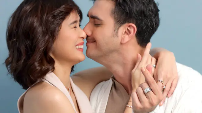 Hadiah Valentine Fachry Albar untuk Kejutan Renata Kusmanto