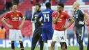Gelandang Manchester United, Jesse Lingard, tampak kecewa usai dikalahkan Chelsea pada laga final Piala FA 2017-2018 di Stadion Wembley, Sabtu (19/5/2018). Chelsea menang 1-0 atas Manchester United. (AP/Rui Vieira)