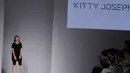 Kitty Joseph adalah desainer asal Inggris yang karya-karyanya sudah tampil di Vogue Italy, Vogue Jepang, dan Elle Inggris, Jakarta, Senin (3/11/2014). (Liputan6.com/Faisal R Syam)
