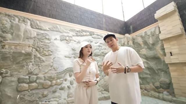 Dituding Menipu, Ini 7 Potret Rumah Baru Indra Kenz Crazy Rich Medan yang Mewah