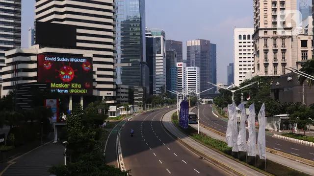 Suasana Hari Pertama PPKM Darurat di Jakarta