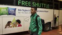 Kapten Timnas Indonesia U-19, Rachmat Irianto, tiba di Bandara Soetta, Tangerang, Rabu (20/9/2017). Timnas U-19 kembali ke tanah air setelah berhasil meraih peringkat ketiga Piala AFF U-18. (Bola.com/Vitalis Yogi Trisna)