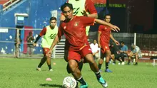 Gelandang Persik, M. Taufiq menilai laga kontra Arema FC tak sekadar derby Jatim, tapi momentum untuk bangkit musim ini. (Bola.com/Gatot Susetyo)