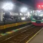 Petugas di Stasiun Kota Baru Malang menyambut rombongan PT KAI (Liputan6.com/Zainul Arifin)