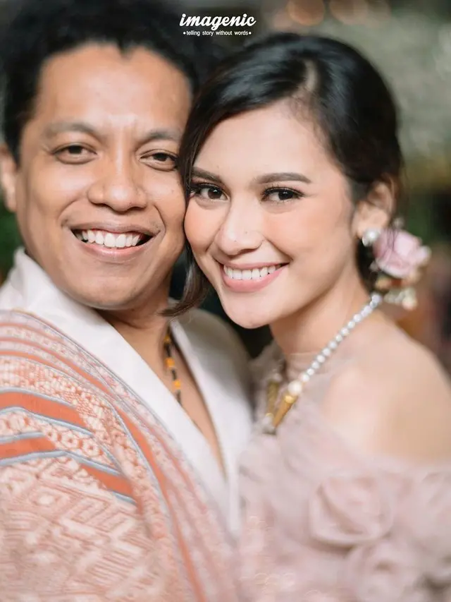 [Fimela] Arie Kriting dan Indah Permatasari