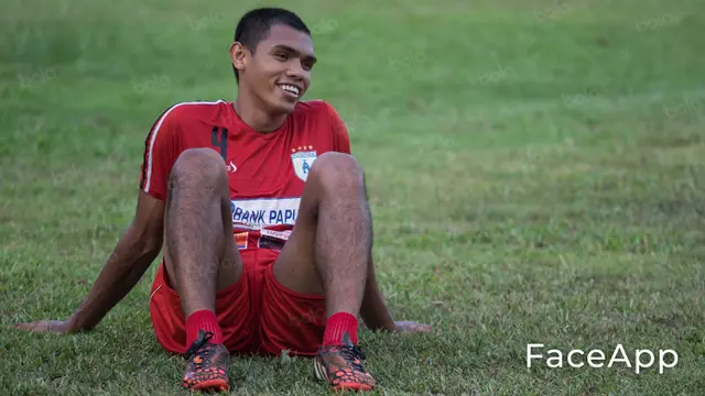 Bek Persipura Jayapura, Ricardo Salampessy.