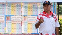Kepala Pelatih Tim Panahan Indonesia, Denny Trisyanto. (Bola.com/Aditya Wany)
