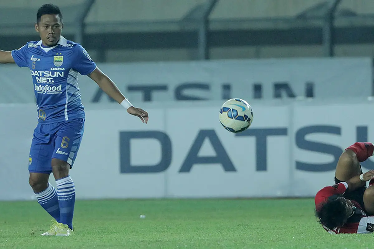 Persib vs Persiba Balikpapan