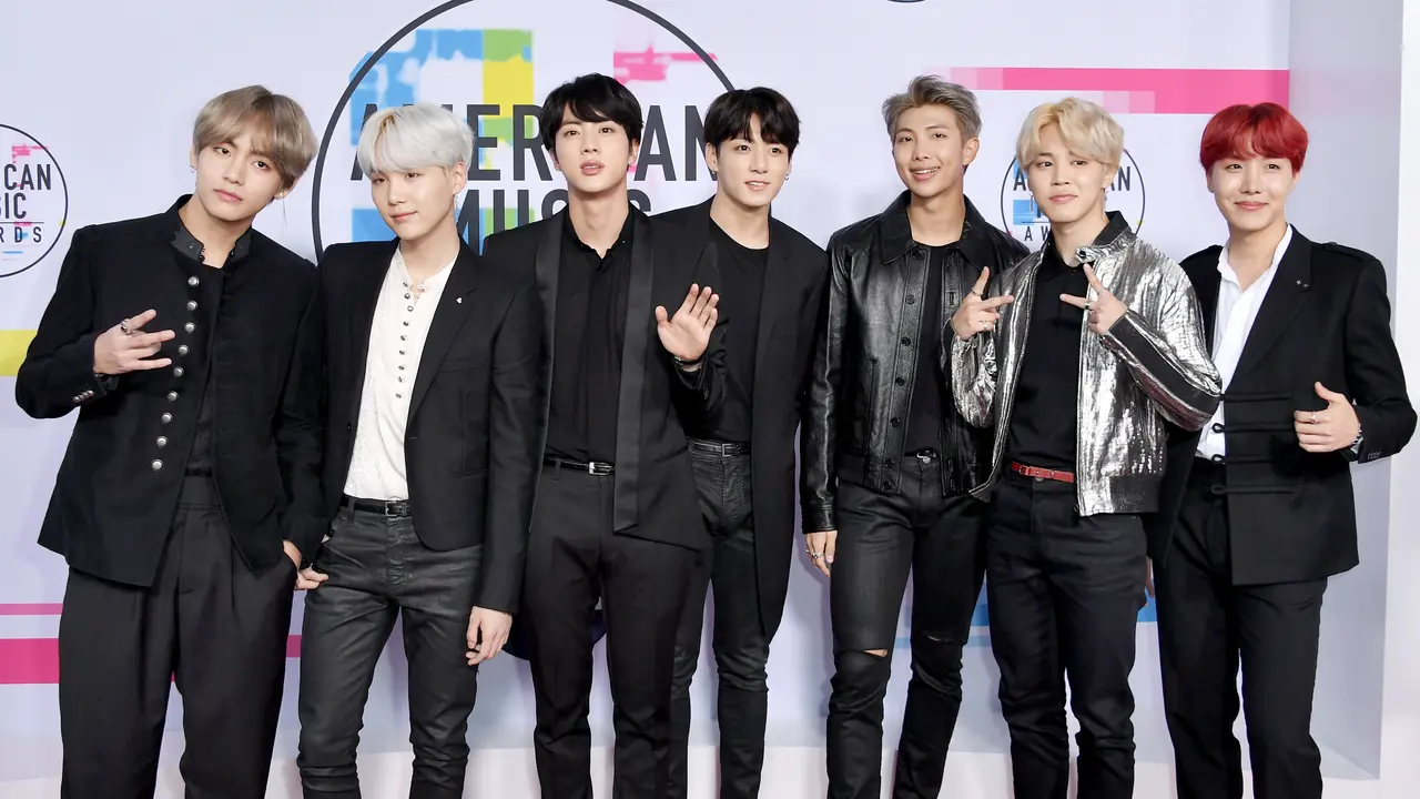 [Bintang] BTS Pikat 200 Juta Penonton Lewat MV DNA