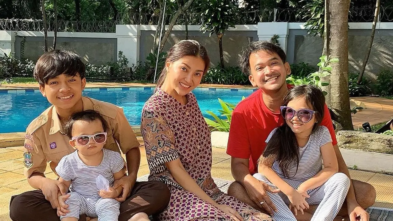[Fimela] Ruben Onsu dan Sarwendah
