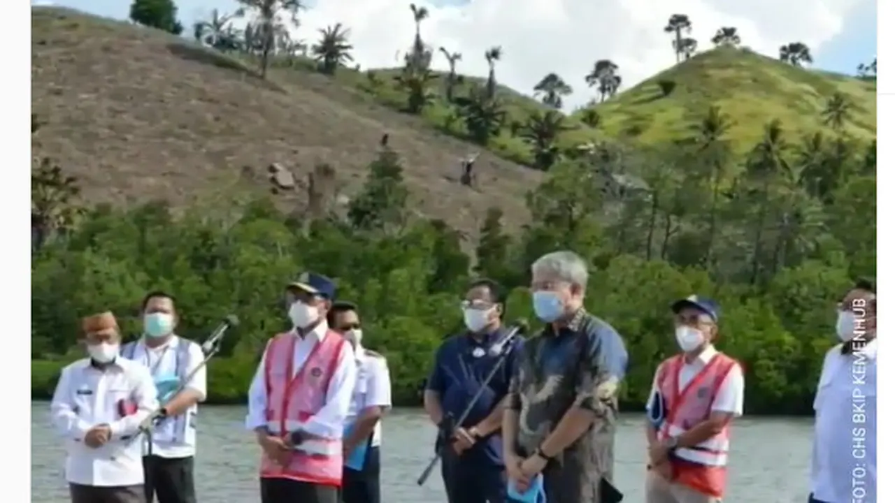 Pada Rabu, 23 Juni 2021, Menhub Budi Karya bersama Wakil Ketua DPR RI, Rachmat Gobel dan Bupati Gorontalo Utara, Indra Yasin memeriksa langsung kondisi Pelabuhan Anggrek, Gorontalo Utara.