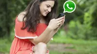 Bagi kamu yang sering menggunakan WhatsApp, mungkin pernah merasa kesal karena privasi kamu untuk mengabaikan pesan seseorang jadi terancam.