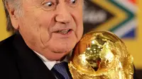 Sepp Blatter Resign (AP)