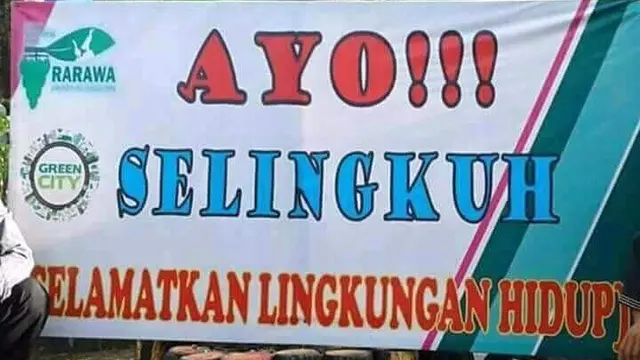 10 Spanduk Jualan Super Kocak ini Bikin Fokus Buyar