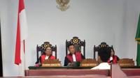 Salah satu terdakwa kasus narkoba sedang menjalani persidangan di PN Ambon.
